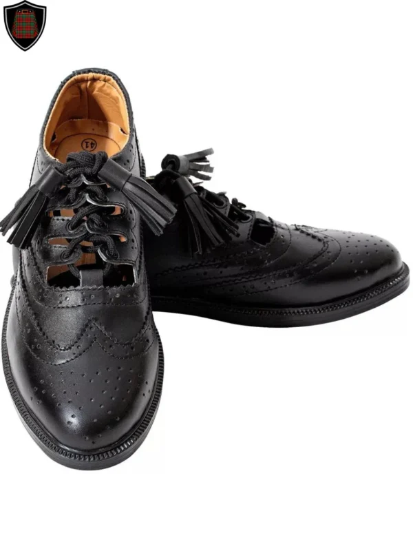 black ghillie brogues